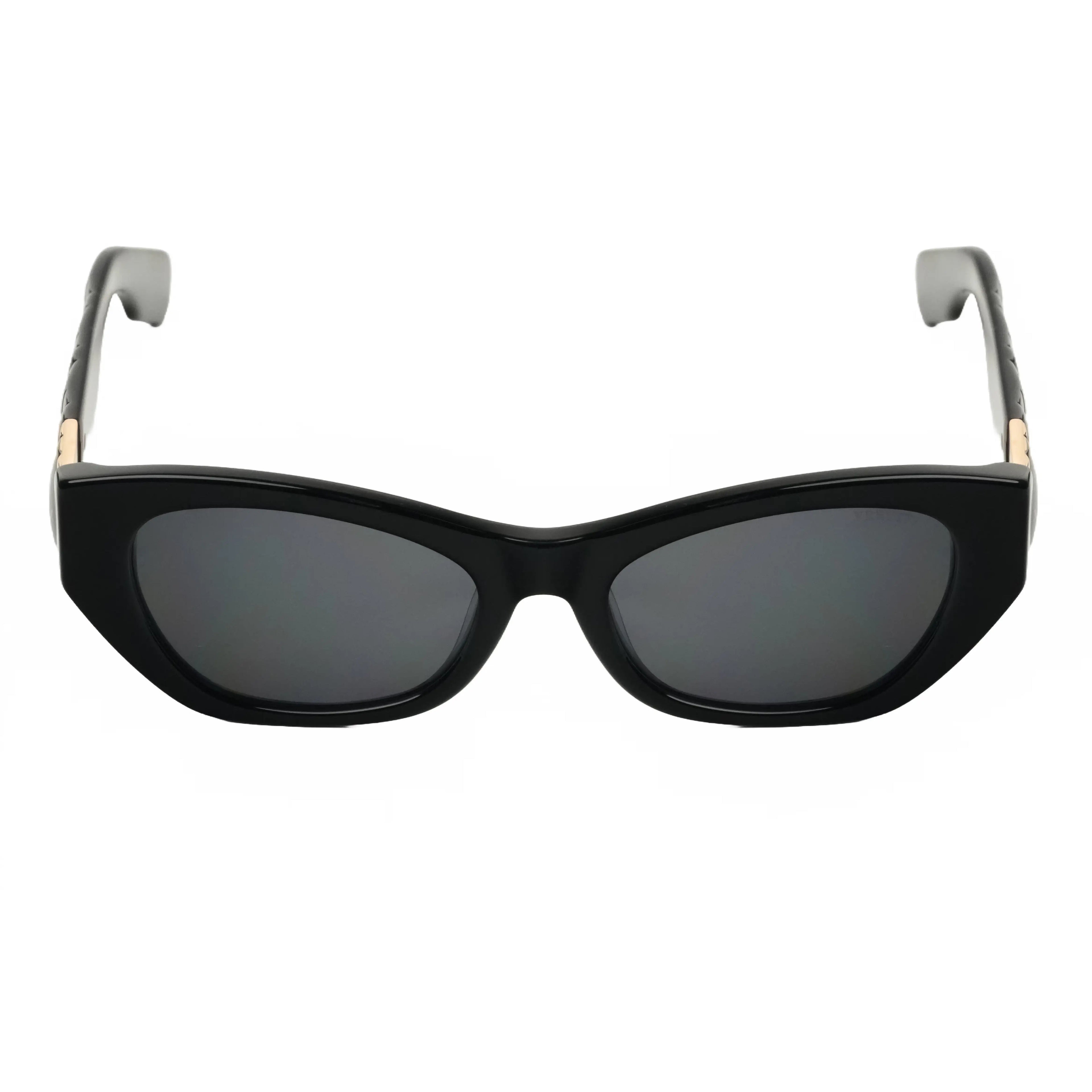 Women's Sunglasses with black Frame by Italian Brand Verutti, Model AT8851